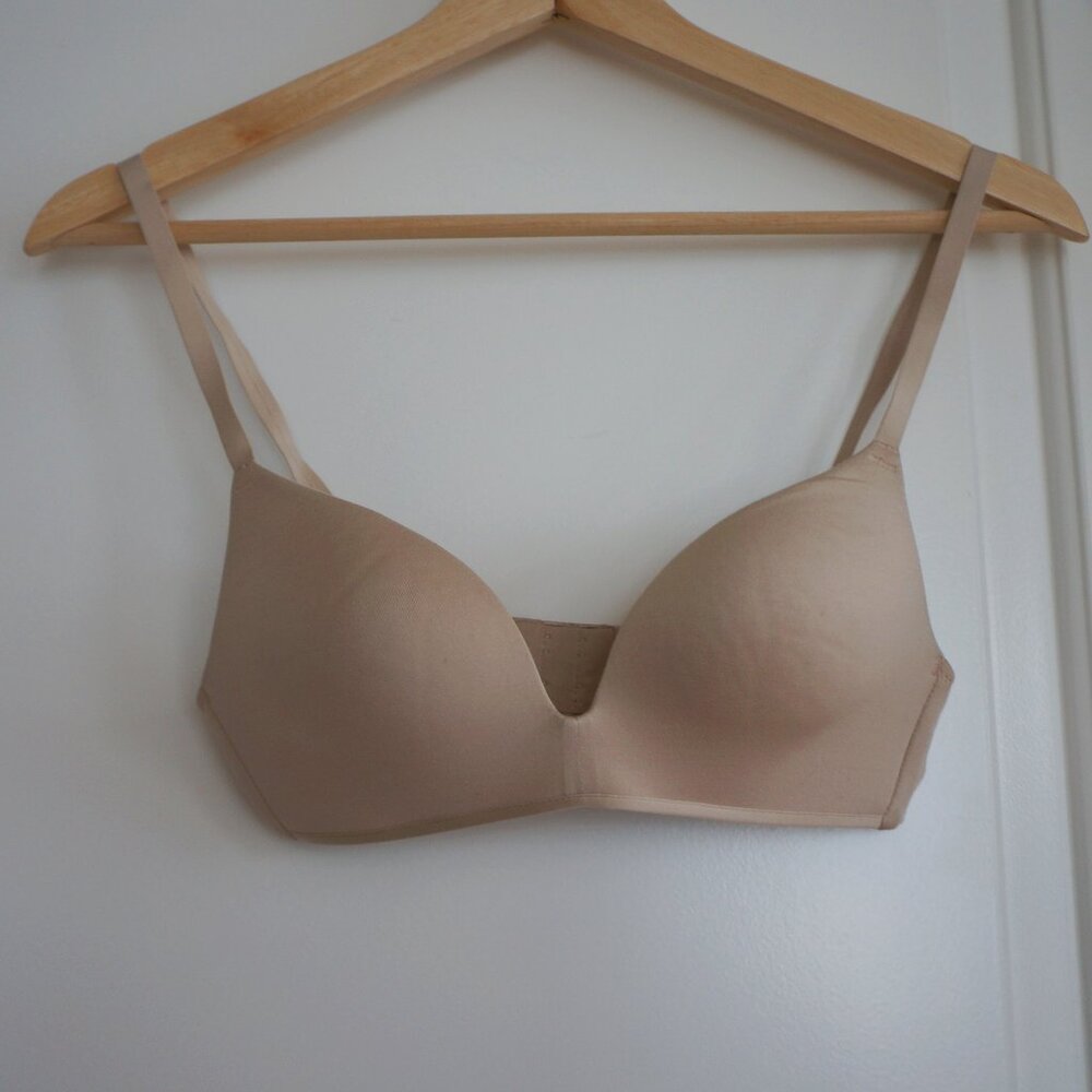 Wire-free bra